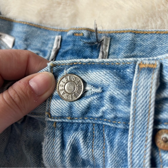 Agolde Riley Crop Jeans in Light Blue Shatter Size 27 - Picture 7 of 10